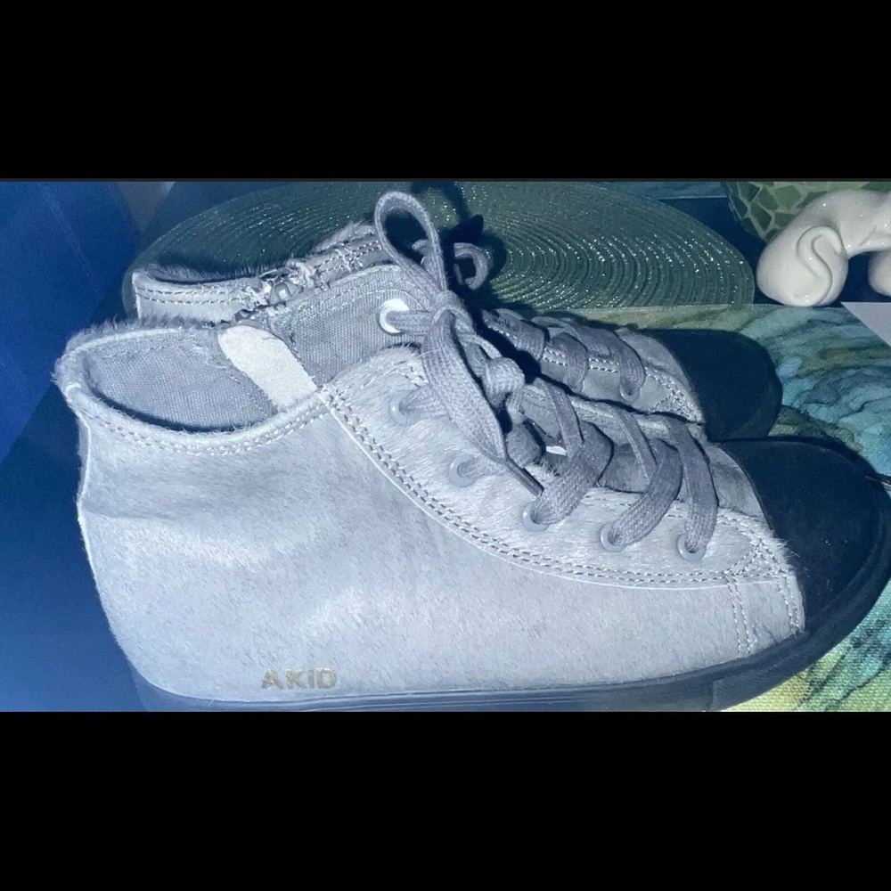 AKID boys 5Y high top NEW zip shoes! Gray!